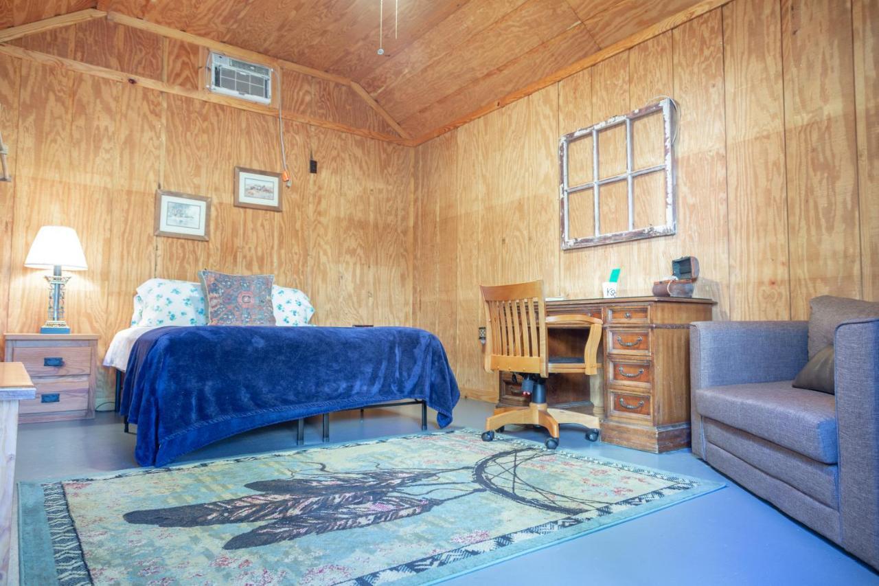 Kick Back Ranch Hotel Ramer Exterior foto